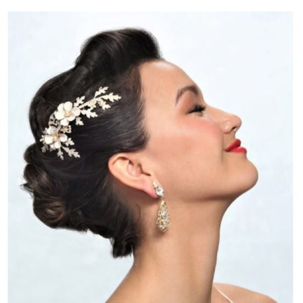 Paris by Debby Moreland Pink Lady Comb